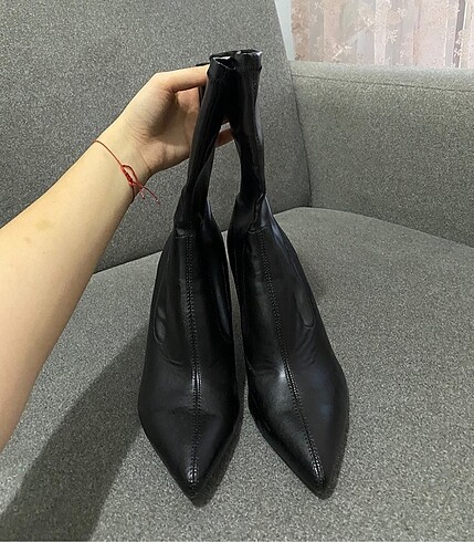 40 Beden Bershka topuklu bot