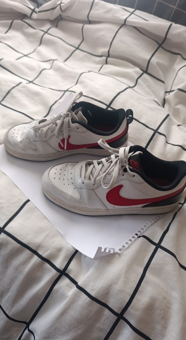 Beyaz Kırmızı Bağcıklı Spor Ayakkabı - Görsel 3