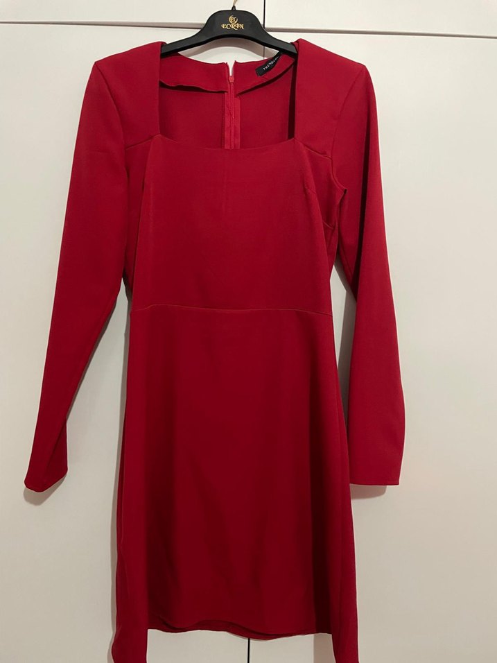 kırmızı uzun kollu elbise - Görsel 2