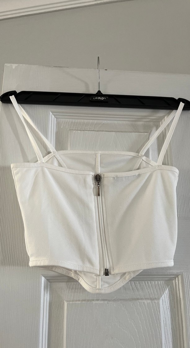 korse görünümlü beyaz crop - Görsel 2