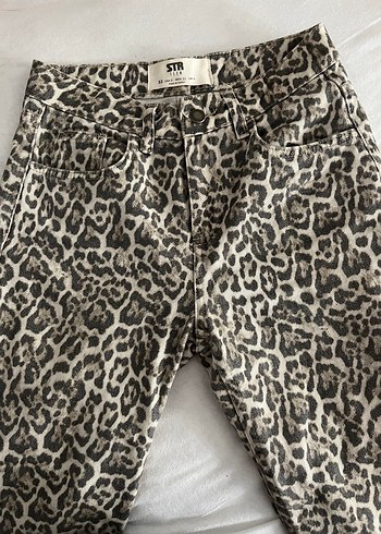 stradivarius leopar desenli pantolon
