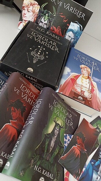 N.G Kabal Lordlar ve Varisler ciltli kutulu imzalı set