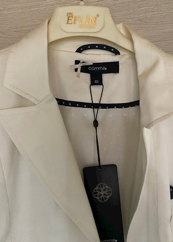 Kadın Beyaz Düğmeli Midi Blazer - Görsel 2