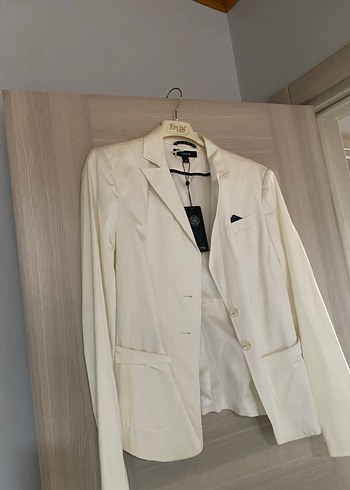 Kadın Beyaz Düğmeli Midi Blazer - Görsel 3