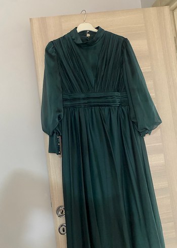 Uzun Kollu Drapeli Koyu Yeşil Abiye Elbise - Görsel 2
