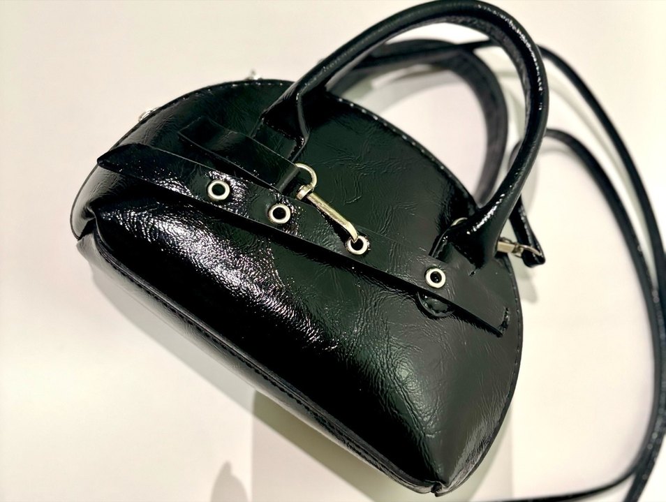 Parlak Siyah Yılan Derisi Desenli Kadın Deri Çanta - Görsel 2