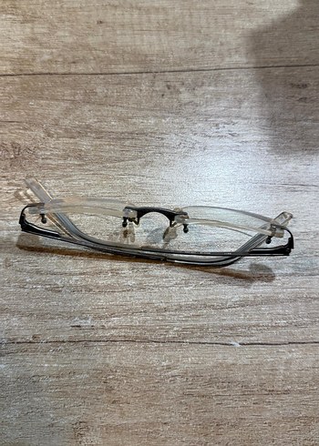 Gri Minimalist Kadın Gözlüğü - Görsel 2