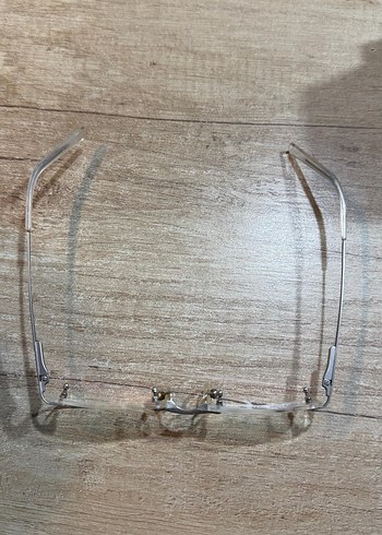 Gri Minimalist Kadın Gözlüğü - Görsel 4