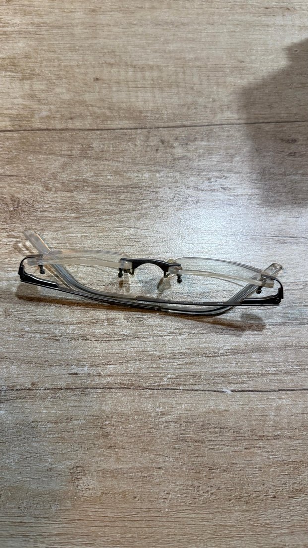 Gri Minimalist Kadın Gözlüğü - Görsel 2