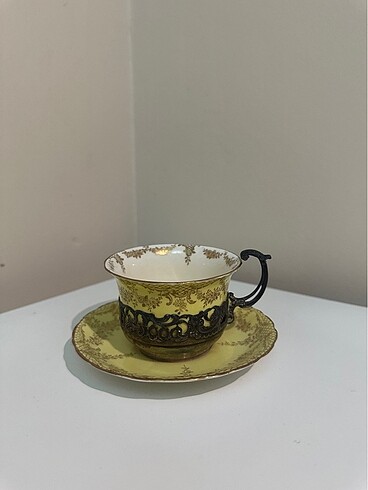 Antika çay fincanı