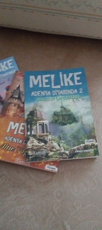  Temiz kitaplar imzalı 1 kere okunmuş