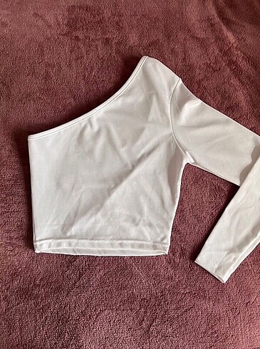 Urban Outfitters Beyaz tek kol crop