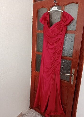 Kırmızı abiye