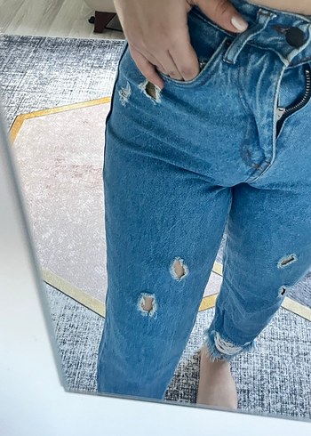 Düğmeli Açık Mavi Bol Kesim Kadın Midi Kot Pantolon - Görsel 3