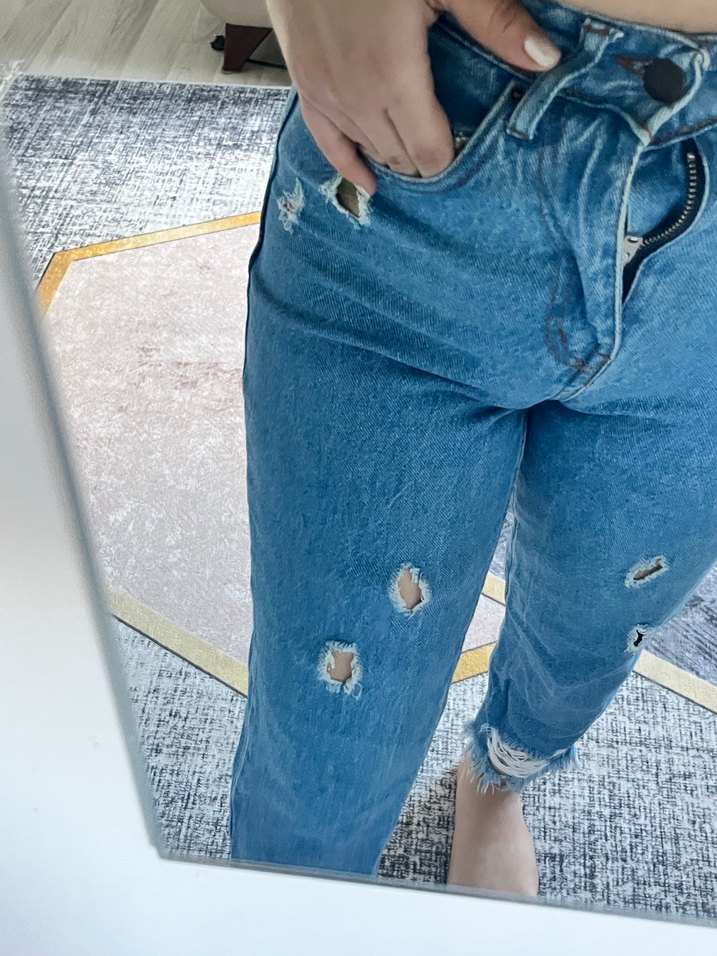 Düğmeli Açık Mavi Bol Kesim Kadın Midi Kot Pantolon - Görsel 3