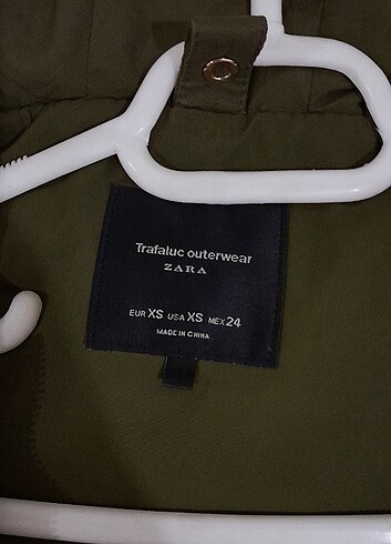 xs Beden Zara yeşil ceket