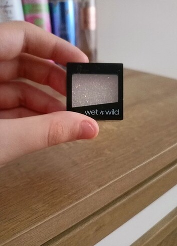 Wet n wild tekli far