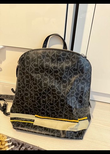 Calvin Klein Lacivert Baskılı Sırt Çantası