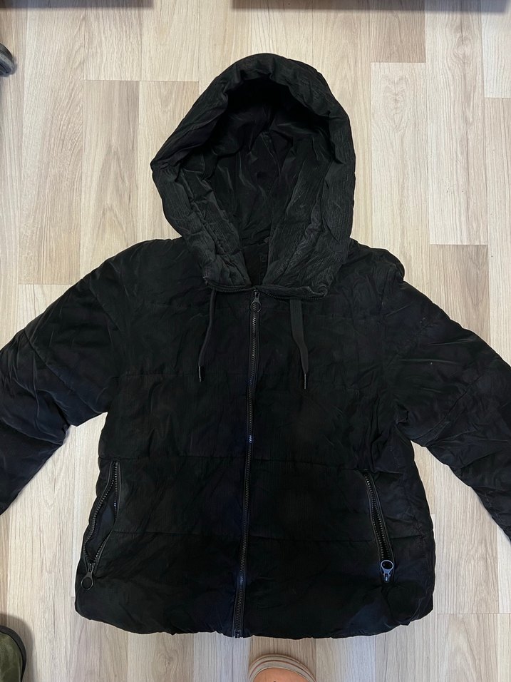 mavi jeans Siyah Kapüşonlu Kadın Kışlık mont - Görsel 2