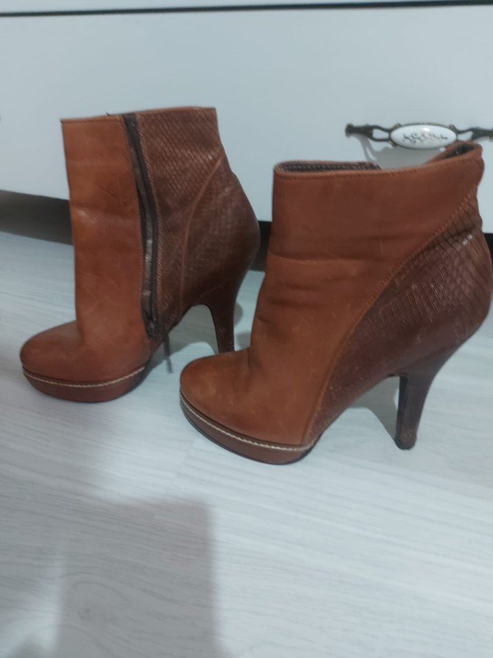 Kahverengi Deri Stiletto Topuklu Kadın Bot - Görsel 2