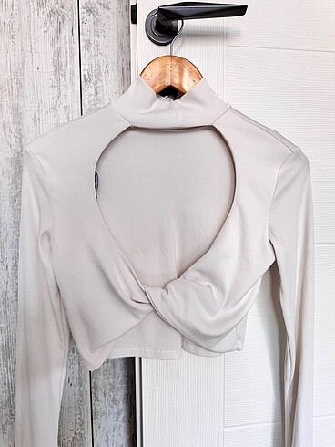 bershka boğazlı body