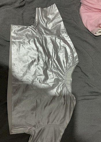 Kadın parlak Kısa Kollu Crop Top - Görsel 2