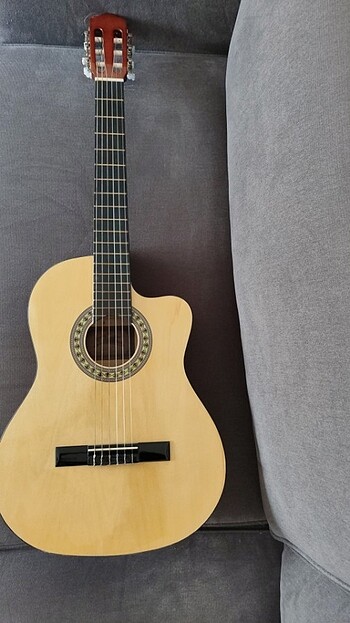 Klasik Gitar