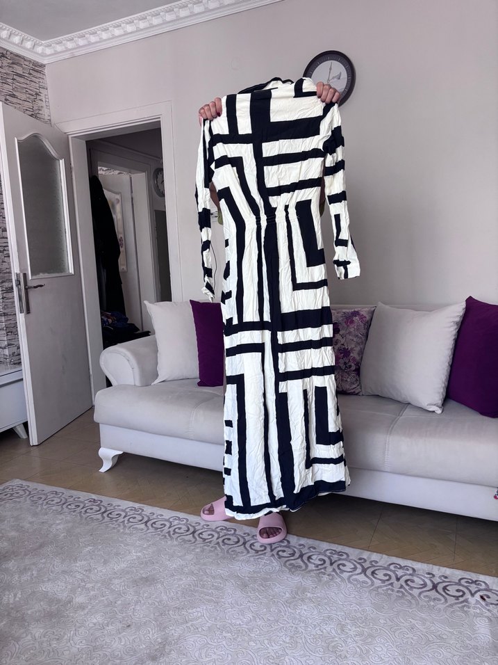 Uzun Zebra Desenli Drapeli Kadın Elbise - Görsel 2