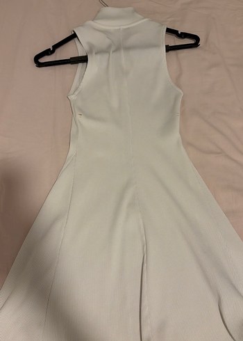 Beyaz Yüksek Yakalı Mini Elbise - Görsel 3