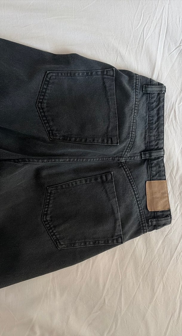 Siyah Yırtık Detaylı Kadın Jean - Görsel 5