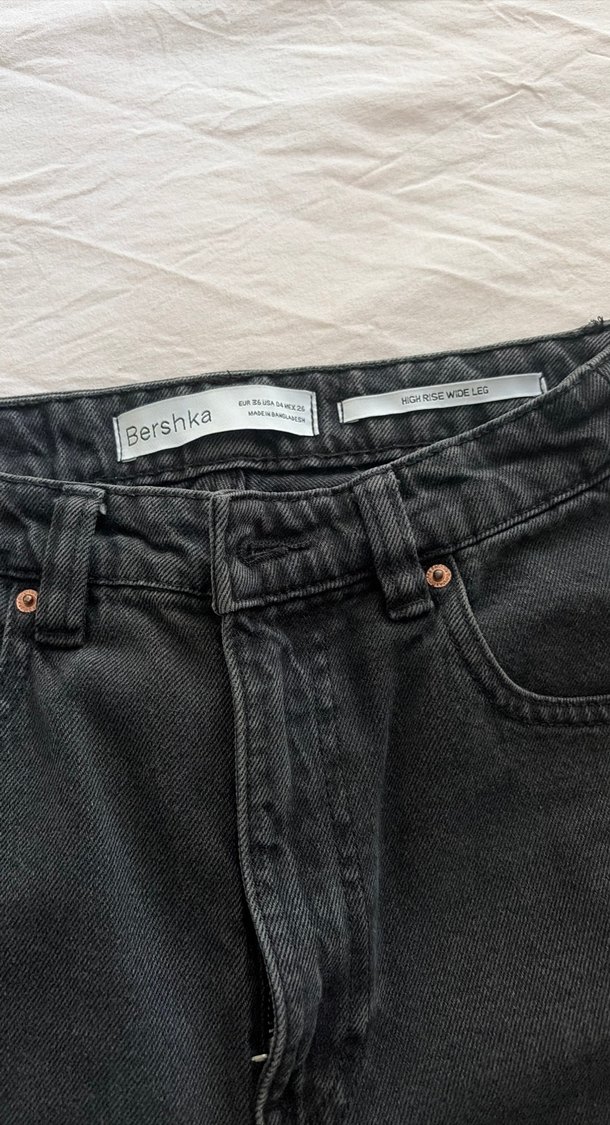 Siyah Yırtık Detaylı Kadın Jean - Görsel 3