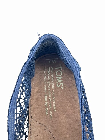 37 Beden lacivert Renk TOMS Babet %70 İndirimli.