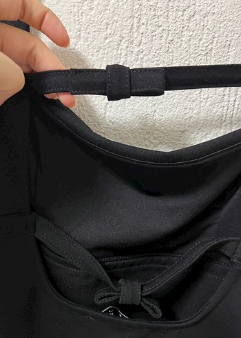 Arka dekolteli siyah mini elbise - Görsel 5