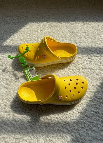 40 Beden sarı Renk Crocs terlik