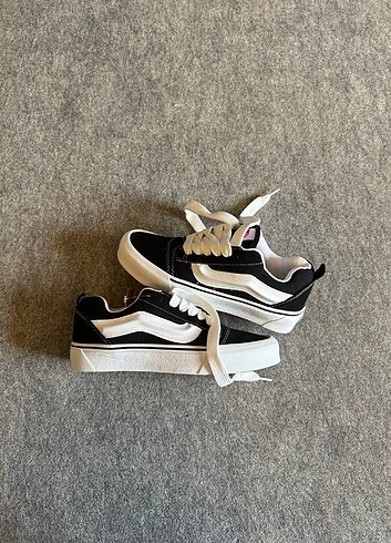 36 Beden Vans knu skool