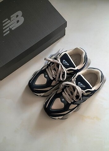 44 Beden NEW BALANCE 9060