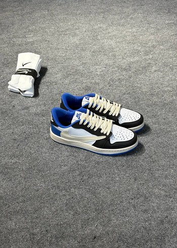 NIKE AIR JORDAN