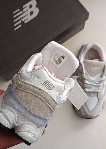 37 Beden beyaz Renk NEWBALANCE 9060