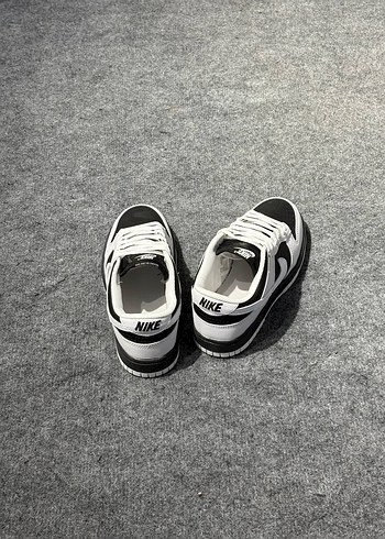 37 Beden siyah Renk NIKE DUNK LOW