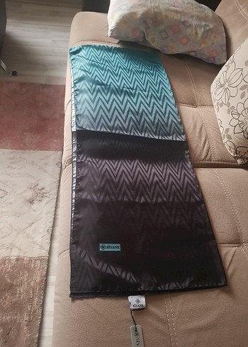 Siyahve Yeşil karışımlı zigzag desenli şal - Görsel 2