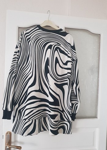 Zebra Desenli Kadın Uzun Kollu Sweatshirt - Görsel 2