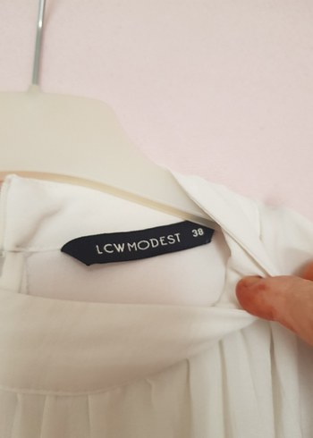 Nakışlı, Fırfırlı Beyaz Uzun Kollu Tunik - Görsel 3