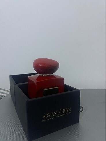 Armani / Prıve Red