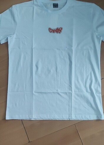 Off white tişört 