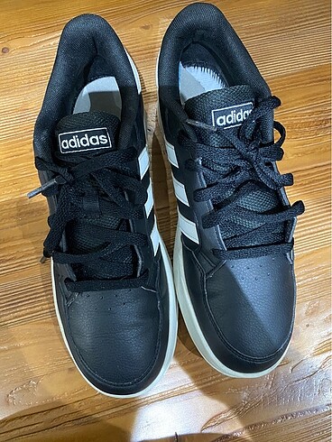 Adidas Klasik Kadın Ayakkabı