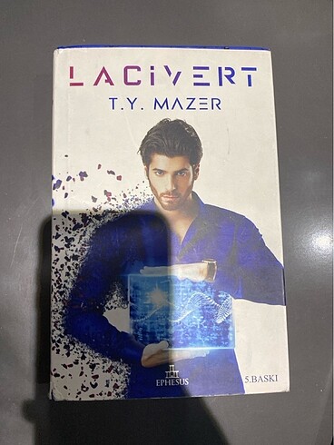 Wattpad genç kurgu lacivert