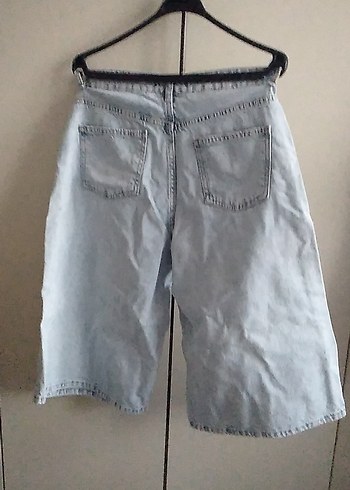 26 Beden Gri Kadın Denim Şort - Rahat ve Salaş