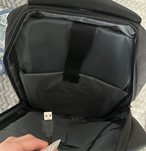 Diğer usb girişli laptop sırt çantası