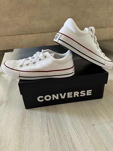 Converse Beyaz Ayakkabı