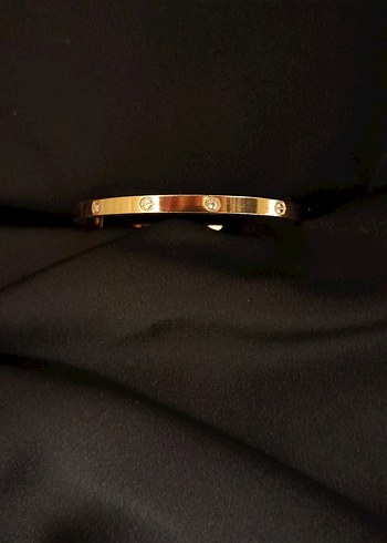  Beden Cartier Gold Bilezik